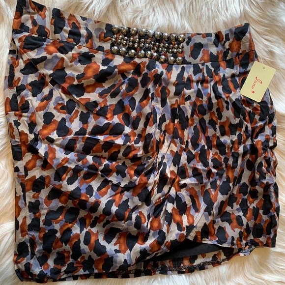 Dresses & Skirts - Cute Leopard Print Skirt